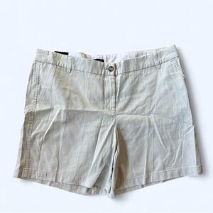 J Crew NWT Cream Chino 7” Shorts casual size 16